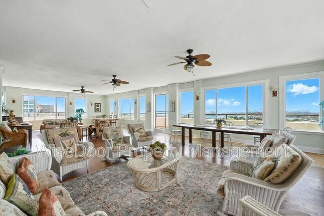 Building Photo - 360 W Ocean Blvd