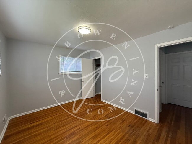 Building Photo - 817 Annabelle Dr
