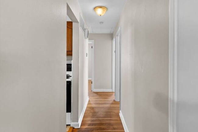 Building Photo - 1115 Bliss Dr