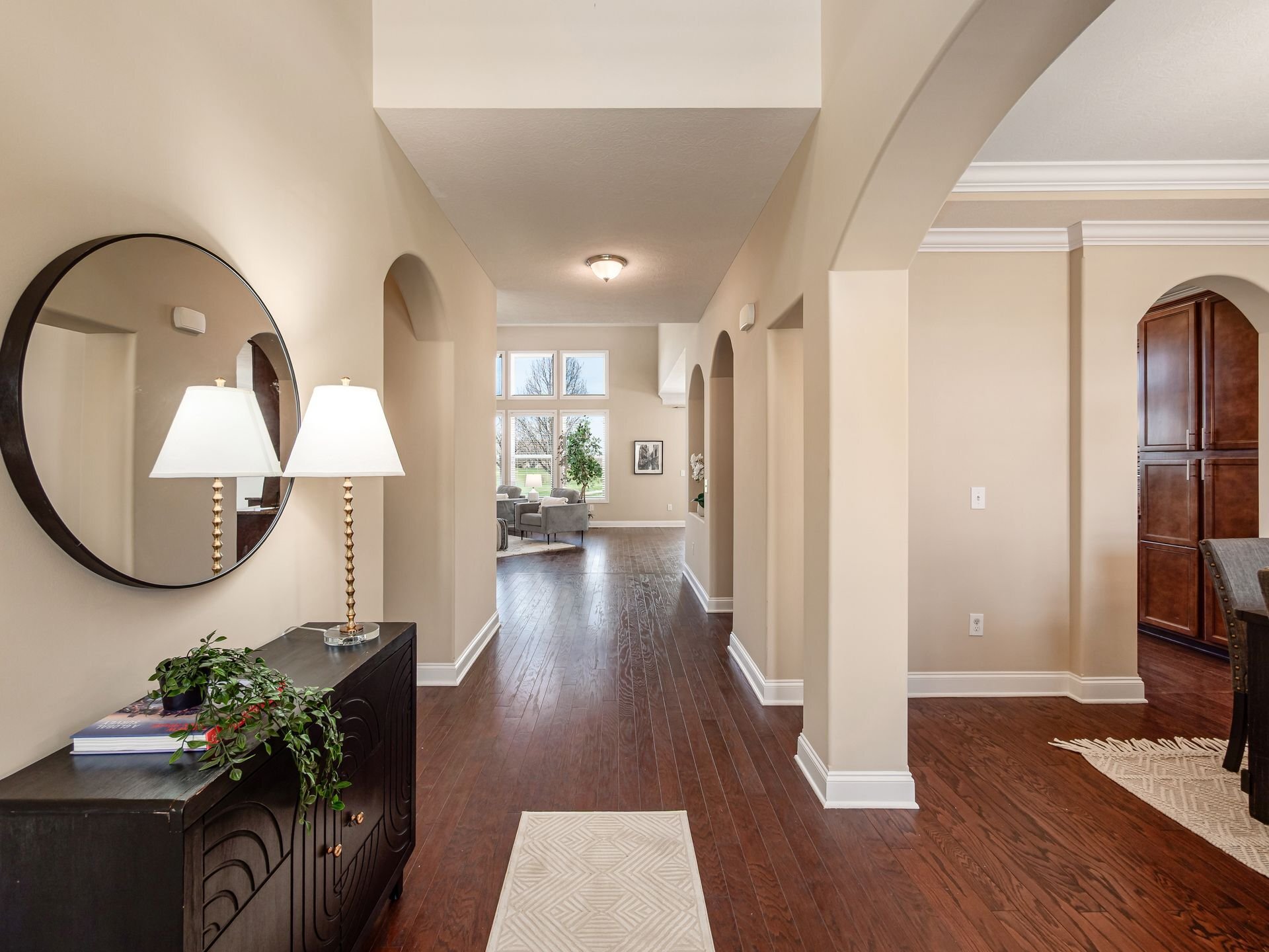 Building Photo - 1104 Balmoral Dr