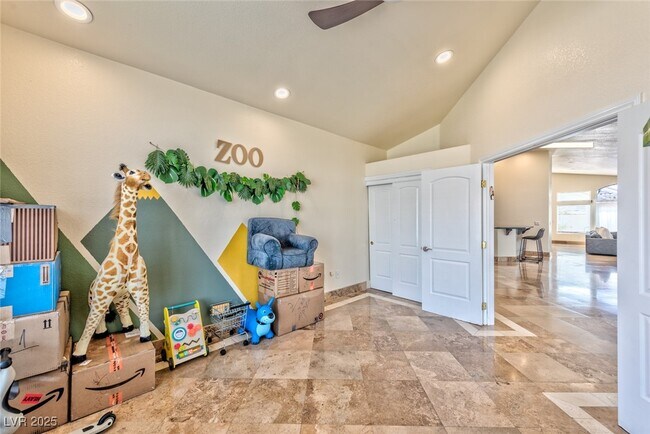Building Photo - 8129 Pacific Cove Dr