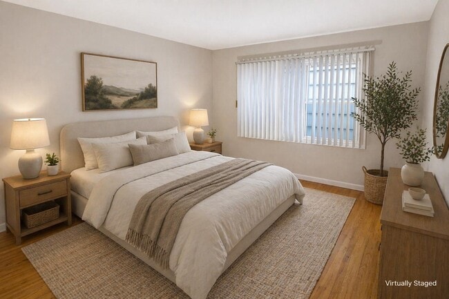 Building Photo - 310 70th St