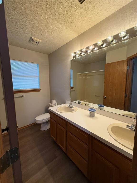 Building Photo - 4310 Nightingale Ln
