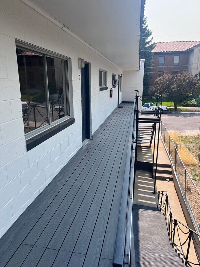 Interior Photo - 838 West Center Street