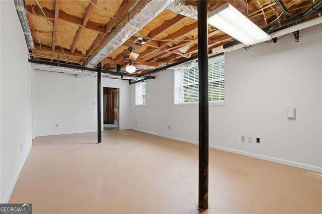 Building Photo - 128 McNeal Rd