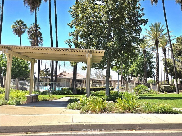 Building Photo - 1475 Upland Hills Dr S