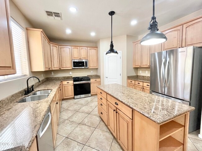 Building Photo - 17269 W Morning Glory St