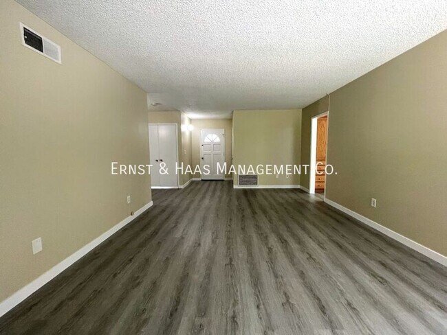 Building Photo - 17182 Berlin Ln