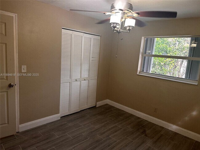 Building Photo - 3761 NW 9th St