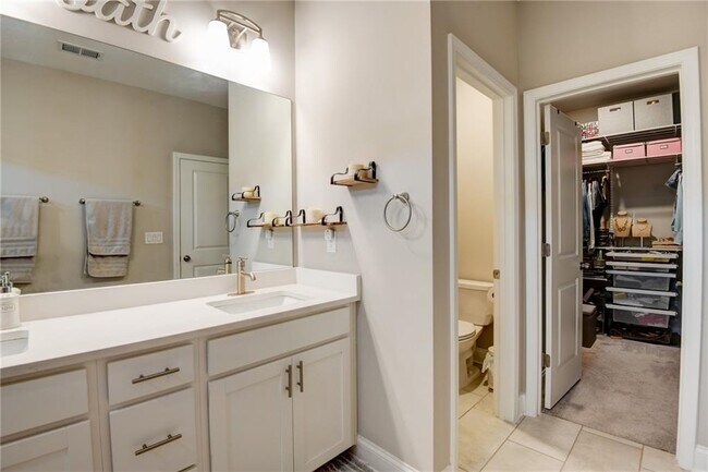 Building Photo - 3768 Duke Center Way
