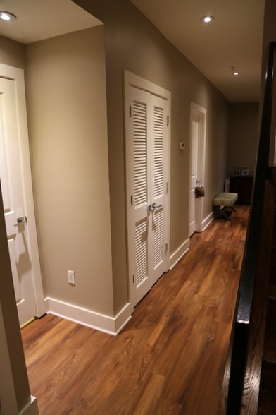 Building Photo - 811-818 8th St NE