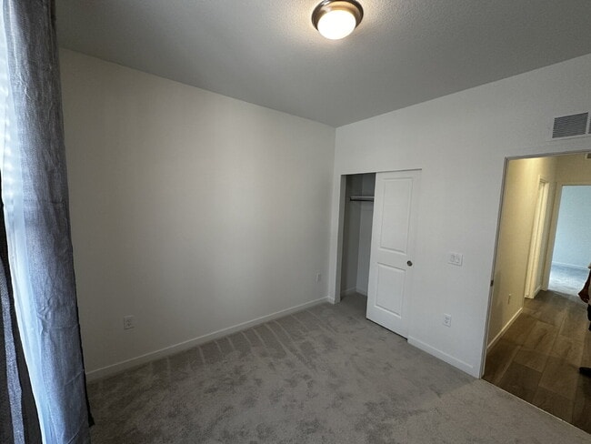 Building Photo - **AVAILABLE NOW!! Age 55+ Gated Community ...