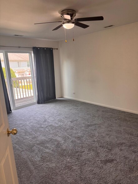 Building Photo - 2849 Stonewater Dr