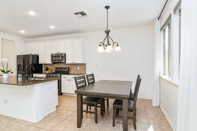 Building Photo - Home for Rent