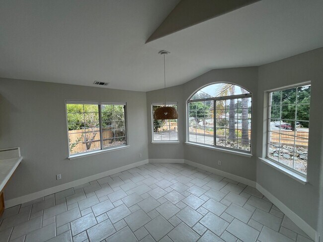Building Photo - 2825 Cathedral Ln