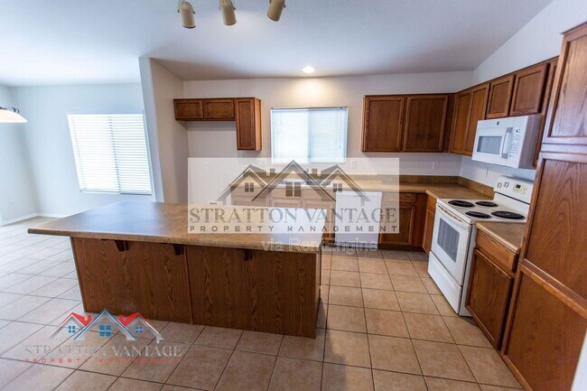 Building Photo - 17739 W Redfield Rd