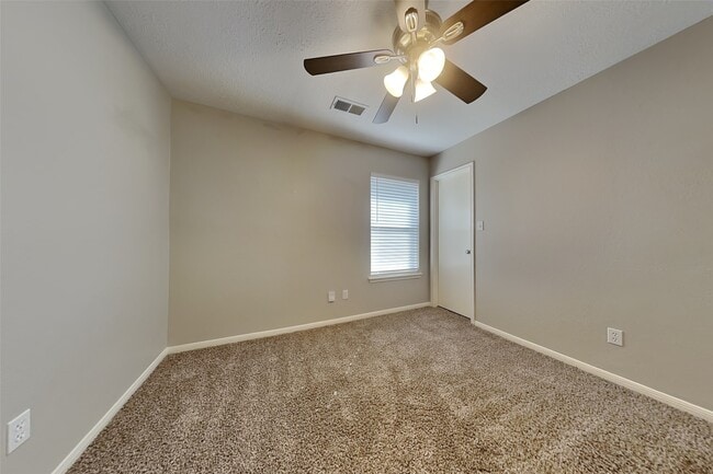 Building Photo - 19706 Kilborne Park Ln