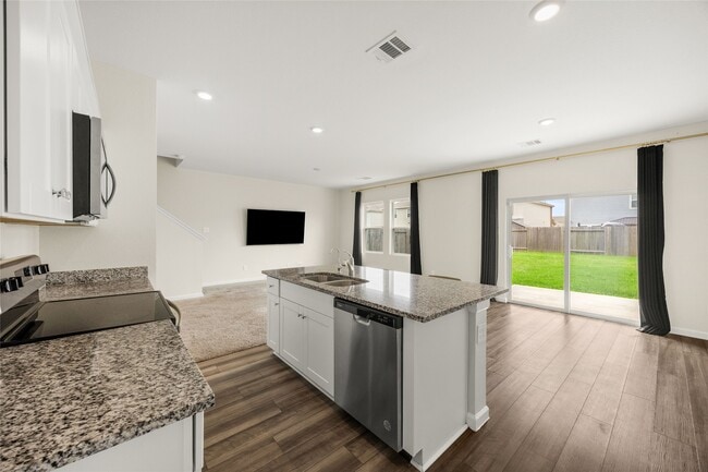 Building Photo - 7810 Pink Dahlia Dr