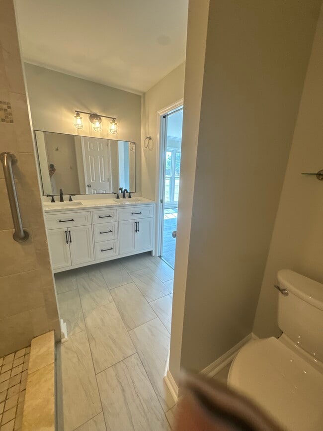 Building Photo - 2322 Magna Carta Pl SW