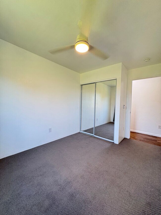 Building Photo - 91-1040 Kaiau Avenue 12D