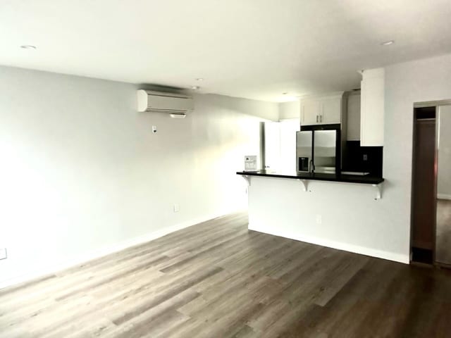 Building Photo - 19421 Ventura Blvd