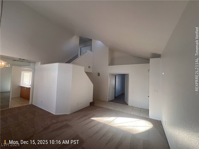 Building Photo - 6994 Cypress Gardens Ln