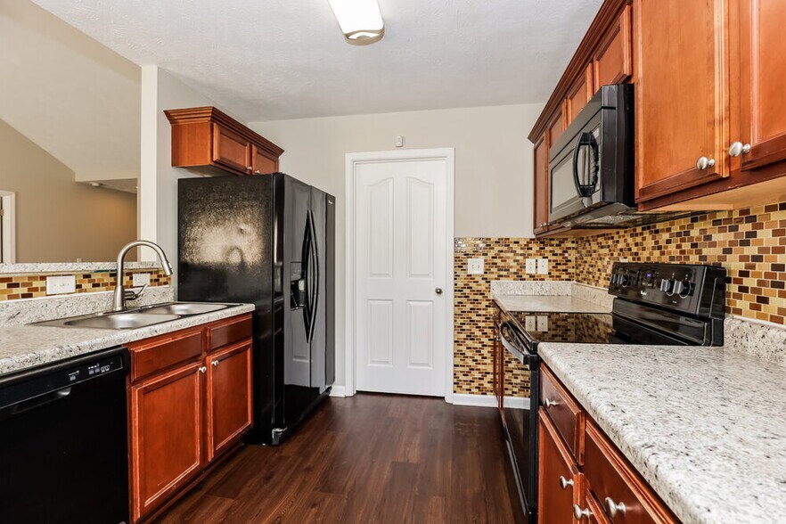 Building Photo - 127 Berele Shepsele Ln