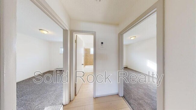 Building Photo - 1411 S Corona Ave