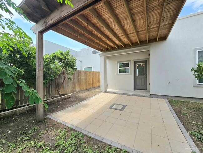 Building Photo - 24 Dorado Dr