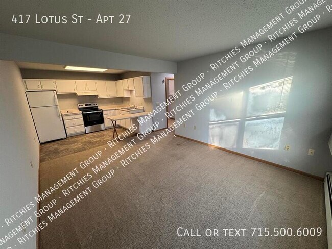 Building Photo - 417 Lotus St