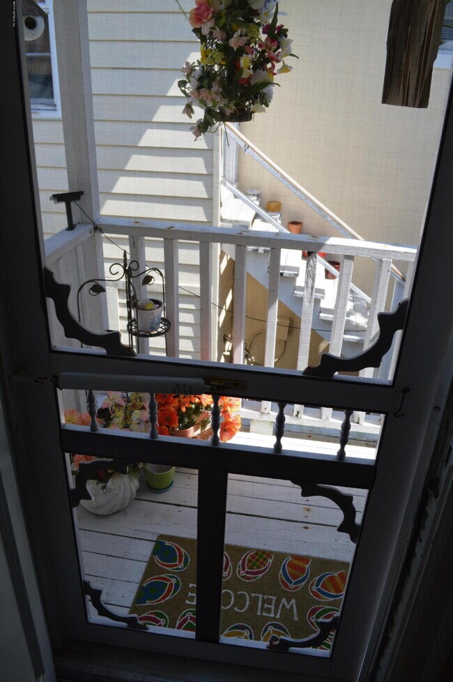 Building Photo - 186 11th St N