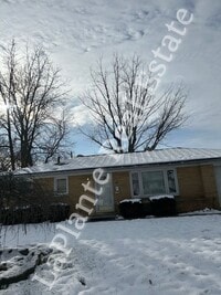 Building Photo - Three Bedroom Brick Ranch for Rent