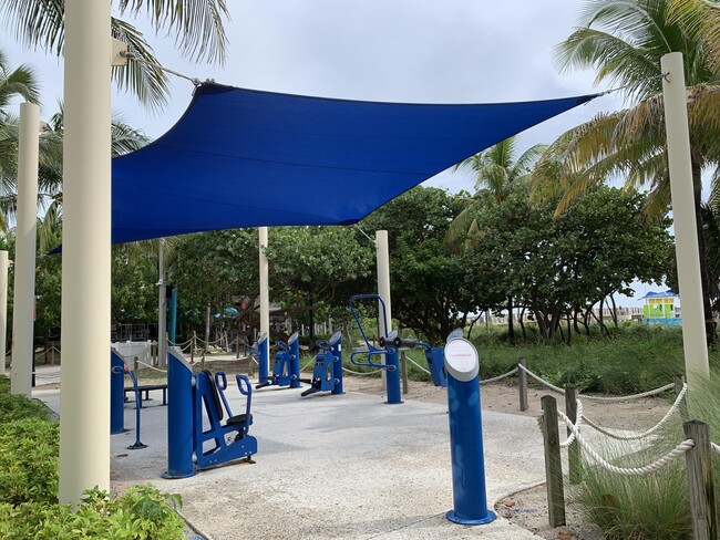 Building Photo - 3208 SE 11th St