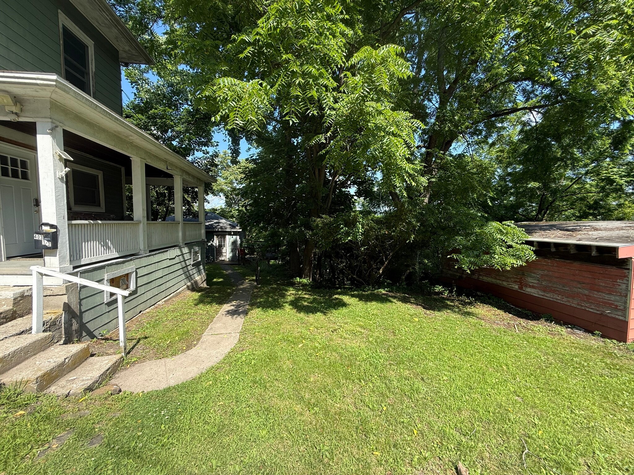 Building Photo - 403 Hector St