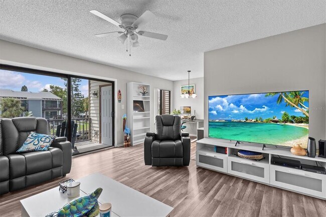Building Photo - 386 Moorings Cove Dr
