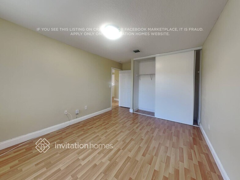 Building Photo - 15933 NW 16th Ct