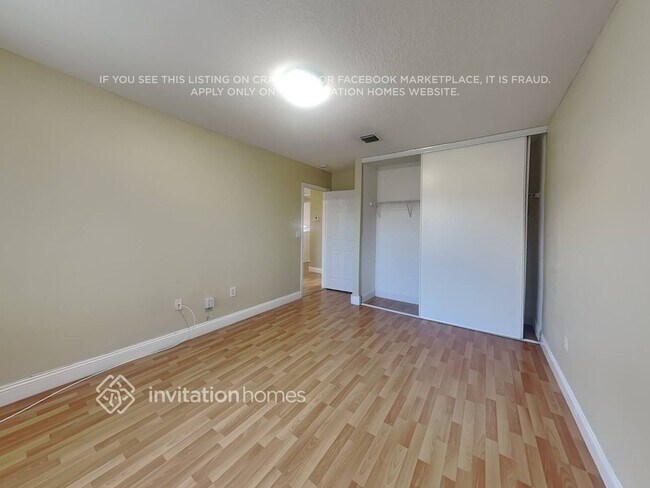 Building Photo - 15933 NW 16th Ct