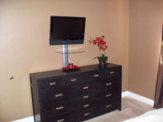 Building Photo - Meridian 2Bdr/2Bath Luxury Condo w/Den, Valencia floor plan.