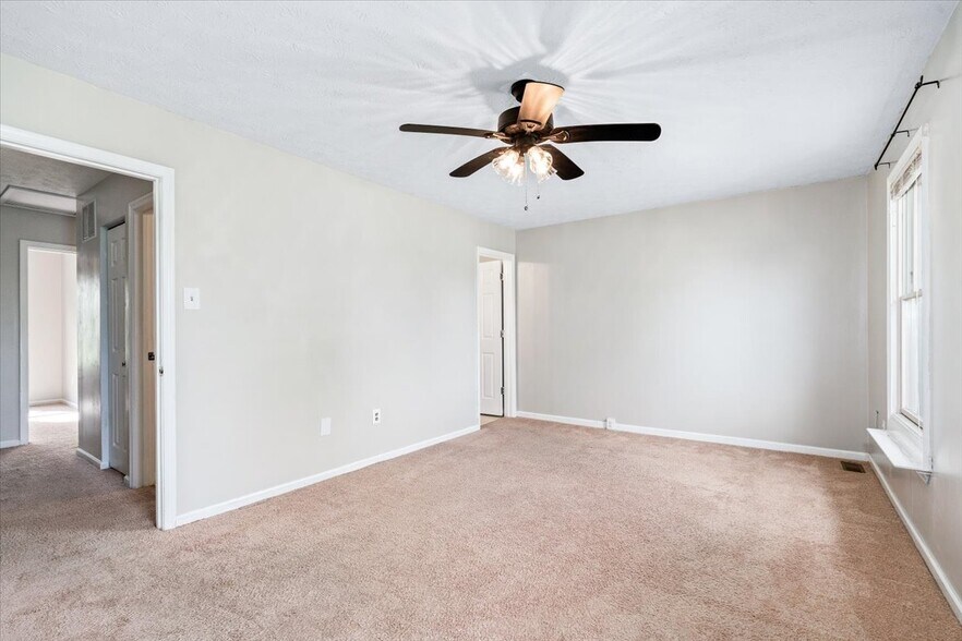 Building Photo - 4975 Pintail Ct