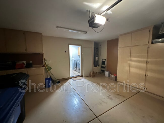 Building Photo - 15439 W Cortez St