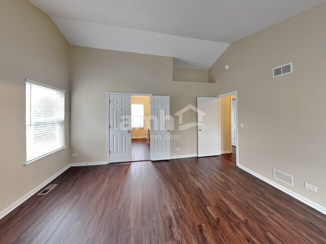 Building Photo - 2476 Deer Point Dr