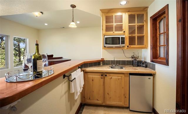 Building Photo - 18525 Glenthorne Ln