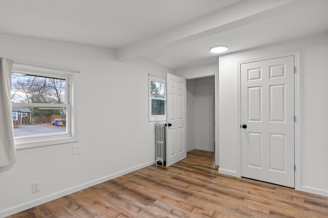 Building Photo - 5 Pine Trail