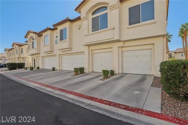 Building Photo - 4811 Black Bear Rd