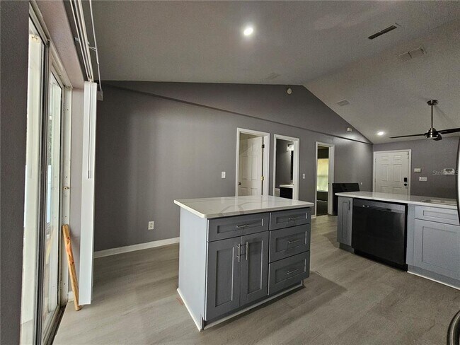 Building Photo - 622 Brooke Ct