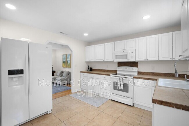 Building Photo - 905 McTeer Cir