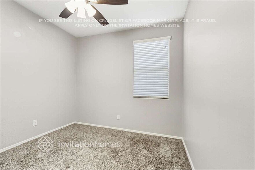 Building Photo - 39997 W Jenna Ln