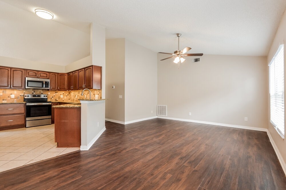 Building Photo - 628 Wechsler Cir