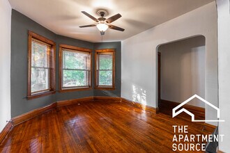 Building Photo - 3518 W Belden Ave