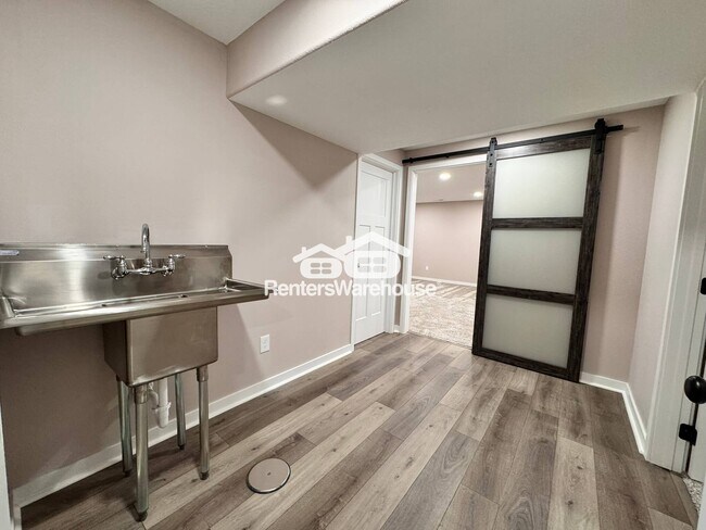 Building Photo - 1200 Locust St